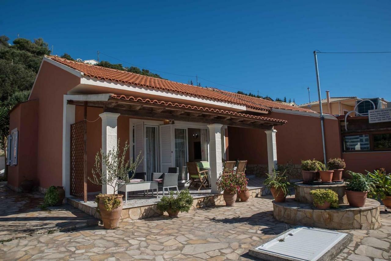 Villa Holiday House Kristina Agios Georgios Pagon Exterior foto